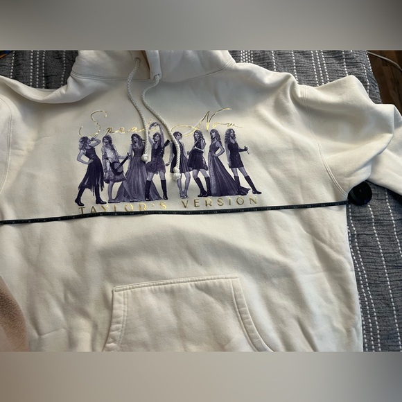 Taylor swift Speak Now official merch - Picture 2 of 5
